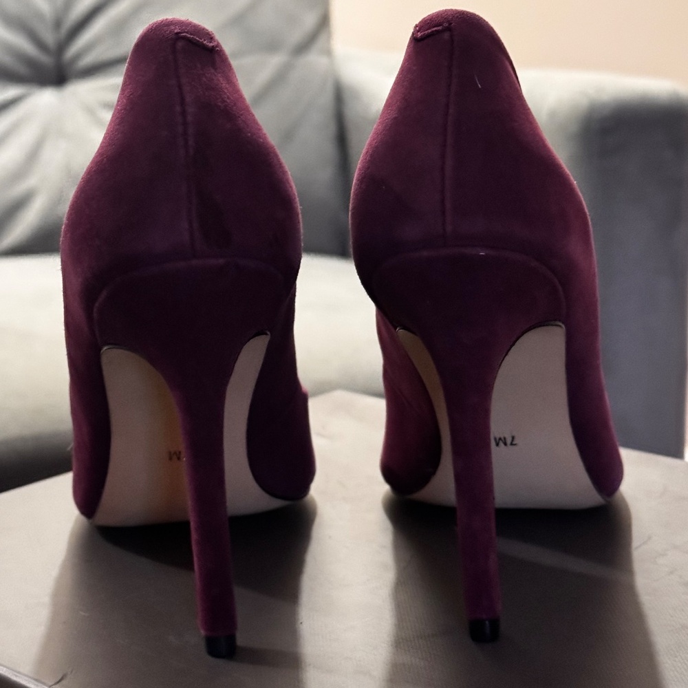 Neiman Marcus Stiletto Heels - Picture 3 of 3